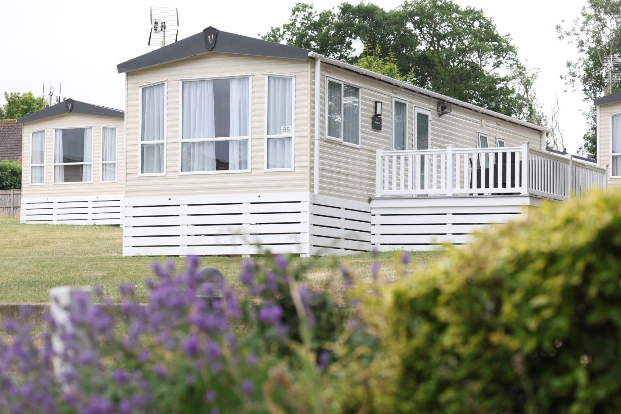 Mercury Yacht Harbour And Holiday Park Bursledon Exterior foto
